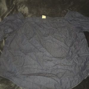 Off-the-shoulder top